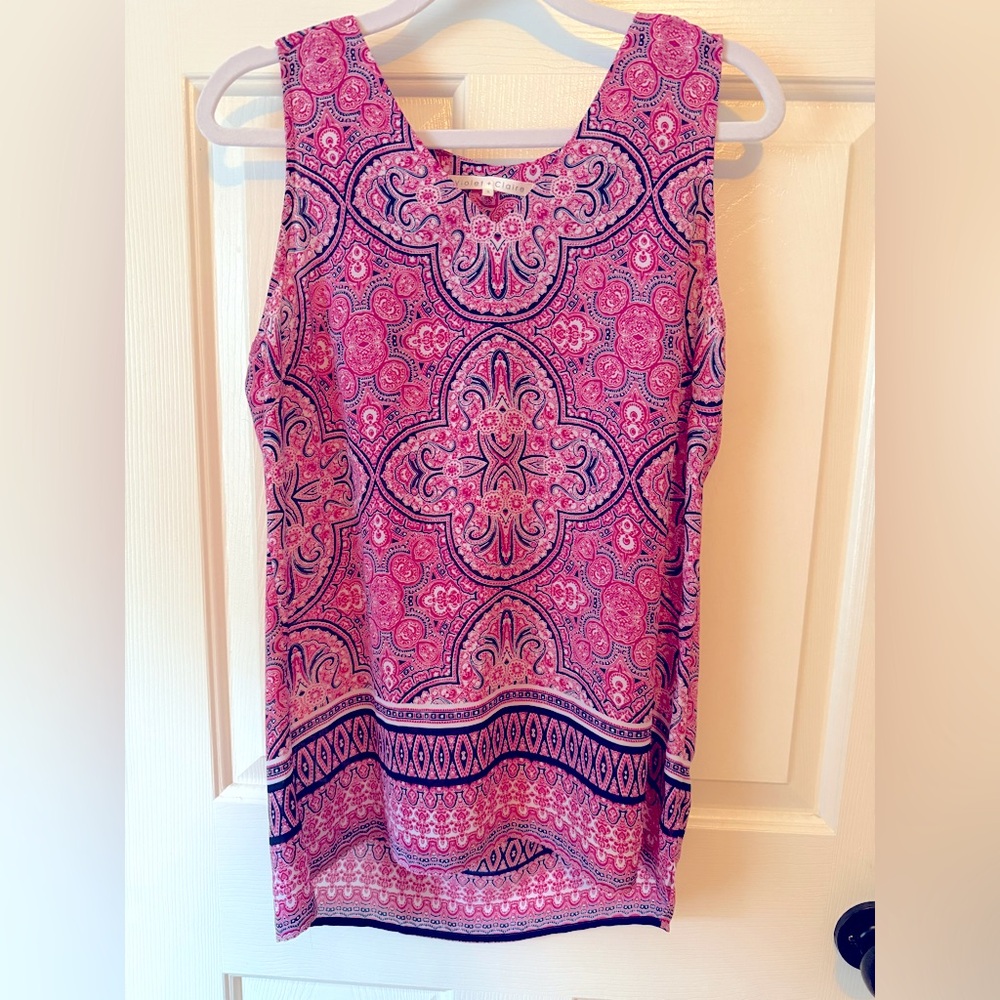 Violet + Claire Pink Paisley Sleeveless Top Sz Small